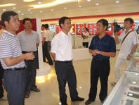 南平市委副書記黃福清、市委常委統(tǒng)戰(zhàn)部部長黃健平一行視察虹潤公司